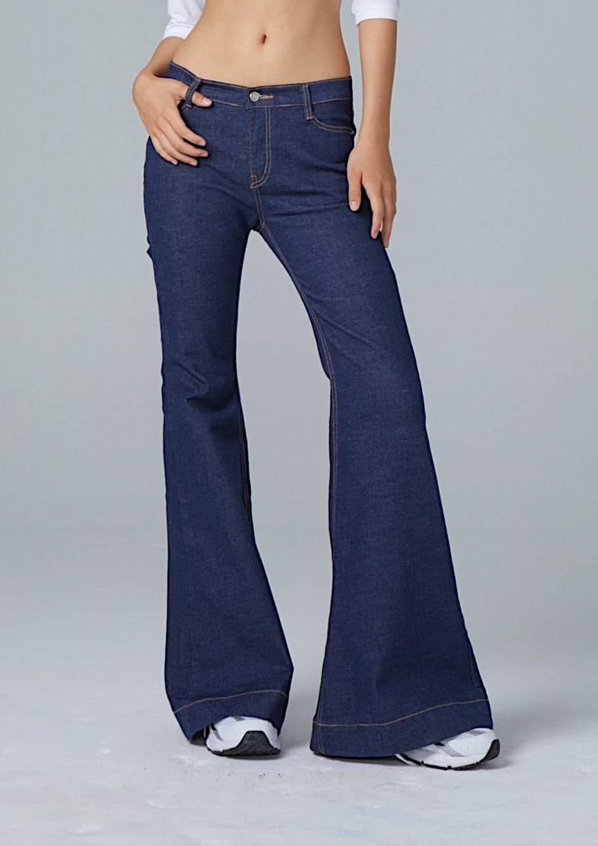 FLARED JEANS (BLUE)