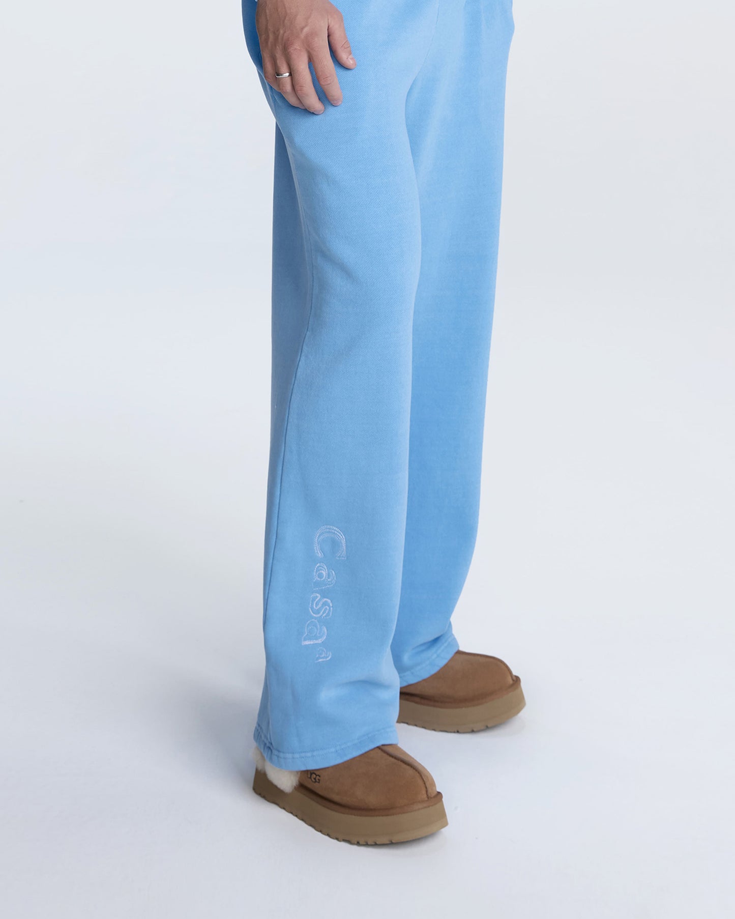 CASAA SERVICE SWEATPANTS (BRIGHT BLUE)