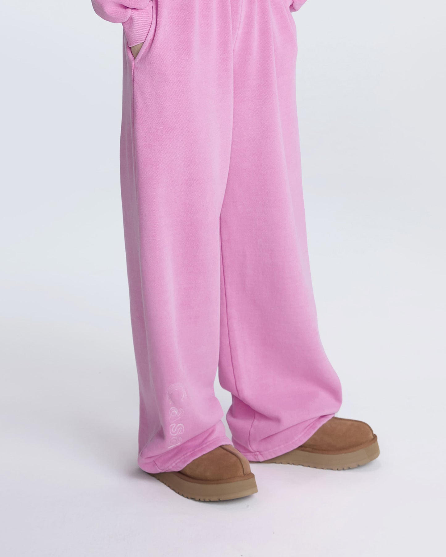 CASAA SERVICE SWEATPANTS (PINK BUBBLE GUM)